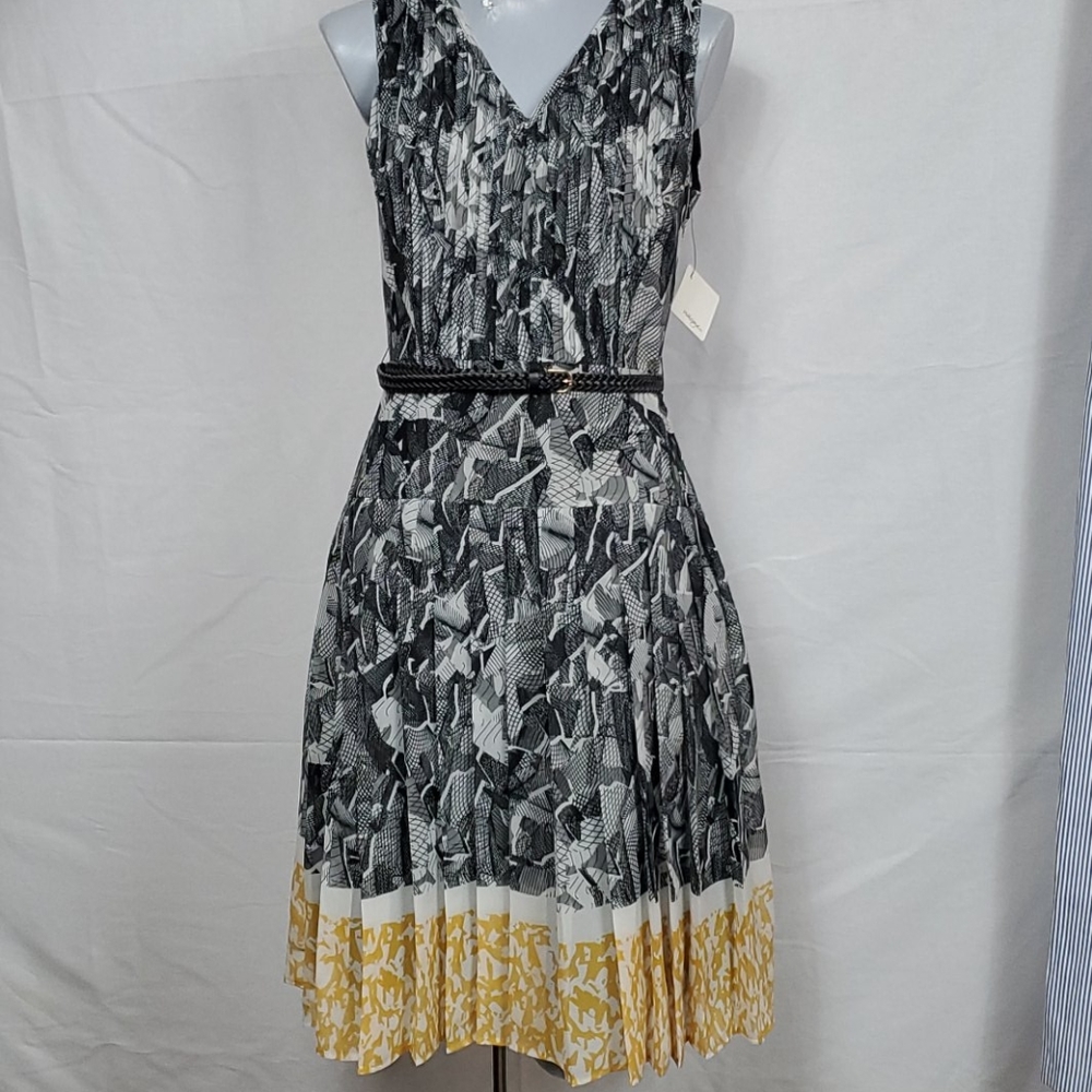 NWT Halogen Pleated V Neck Dress Size 2p